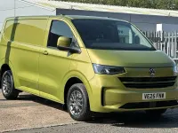 New VW T7 Pro 2025 Warm green metallic Van