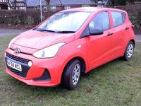 Used Hyundai i10 66 HP (48 kW) 2018 Red Hatchback
