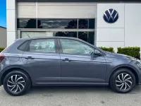 Begagnad VW Polo Life 95 HK (69 kW) 2023 Grå Halvkombi