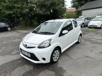 Used Toyota Aygo 68 HP (50 kW) 2014 White Hatchback