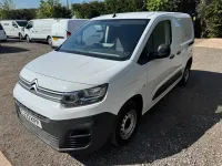 Used Citroën Berlingo 100 HP (73 kW) 2023 White MPV
