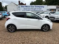 Used Hyundai i10 67 HP (49 kW) 2019 White Hatchback