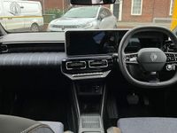 Used Renault 5 E-Tech Komfort 110 kW (150 HP) 2025 Hatchback