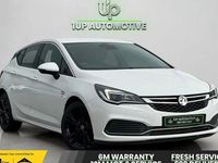 Used Vauxhall Astra SRi 150 HP (110 kW) 2017 White Hatchback