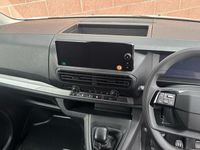 Used Citroën Dispatch 118 HP (86 kW) 2024 White MPV