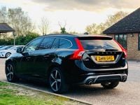 Used Volvo V60 R-Design 190 HP (139 kW) 2018 Black Estate