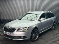 Gebraucht Skoda Superb Elegance 140 PS (102 kW) 2014 Silber Kombi