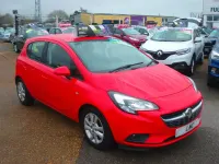 Used Vauxhall Corsa Design Edition 95 HP (69 kW) 2015 Red Hatchback