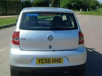 Begagnad VW Fox 2006 Halvkombi