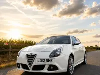 Used Alfa Romeo Giulietta Veloce 170 HP (125 kW) 2012 White Hatchback