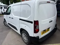 Used Citroën Berlingo Start 75 HP (55 kW) 2020 White MPV