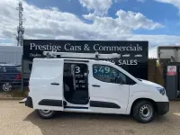 Used Vauxhall Combo 100 HP (73 kW) 2019 White MPV
