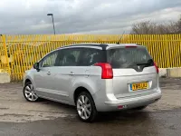 Used Peugeot 5008 Allure 120 HP (88 kW) 2015 Silver MPV
