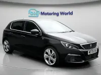 Gebraucht Peugeot 308 Premium 131 PS (96 kW) 2021 Schwarz Kleinwagen