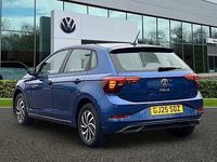 Used VW Polo Life 95 HP (69 kW) 2025 Blue Hatchback