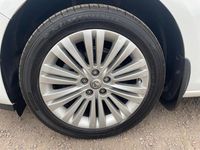 Second-hand Vauxhall Astra Excite 2015 Alb Hatchback