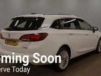 Used Vauxhall Astra Elite 150 HP (110 kW) 2017 White Estate