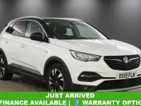 Used Vauxhall Grandland X Design Edition 2019 White SUV