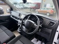 Second-hand Peugeot Expert Premium 2023 Alb Van