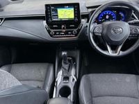 Used Toyota Corolla Design 122 HP (89 kW) 2021 Red Estate