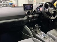 Begagnad Audi Q2 S-Line 150 HK (110 kW) 2022 Grå SUV