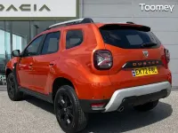 Used Dacia Duster Extreme 90 HP (66 kW) 2022 Orange SUV