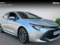 Used Toyota Corolla Design 184 HP (135 kW) 2020 Sterling silver (pearlescent paint) Hatchback