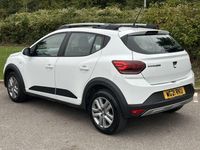 Used Dacia Sandero Comfort 90 HP (66 kW) 2021 White Hatchback