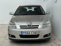 Used Toyota Corolla 97 HP (71 kW) 2005 Silver Hatchback