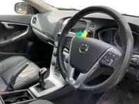 Begagnad Volvo V40 152 HK (111 kW) 2019 Grå Halvkombi