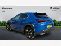 Usado Lexus UX 184 HP (135 kW) 2019 Azul SUV