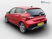 Używany Hyundai i20 Premium 101 KM (74 kW) 2025 Czerwony Hatchback