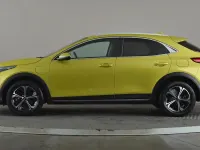 Used Kia XCeed 139 HP (102 kW) 2023 Yellow SUV