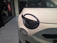 New Fiat 600 La Prima 134 HP (98 kW) 2025 White bicolour black roof Hatchback