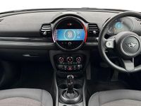 Used Mini Cooper Clubman Classic 134 HP (98 kW) 2023 Red Estate