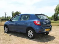 Used Dacia Sandero Lauréate 90 HP (66 kW) 2015 Blue Hatchback