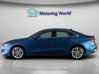 Begagnad Audi A3 Sport 150 HK (110 kW) 2022 Blå Sedan
