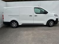 Used Vauxhall Vivaro 100 HP (73 kW) 2020 White MPV