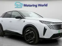 Used Peugeot e-3008 GT 156 kW (213 HP) 2024 White SUV