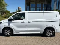 Usado Ford Transit Custom Limited 136 HP (100 kW) 2024 Branco Van