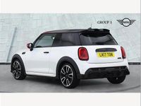 Gebraucht Mini Cooper S Hatch 188 PS (138 kW) 2023 Weiß Kleinwagen