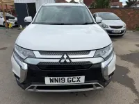 Used Mitsubishi Outlander 2019 White SUV