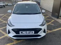 New Hyundai i10 Advanced 63 HP (46 kW) 2025 White Hatchback