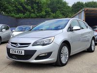 Used Vauxhall Astra Excite 99 HP (72 kW) 2014 Silver Hatchback