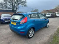 Used Ford Fiesta Zetec 82 HP (60 kW) 2014 Blue Hatchback
