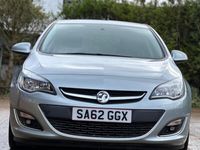 used Vauxhall Astra 1.6i 16V SRi 5dr