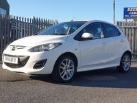 Used Mazda 2 84 HP (61 kW) 2015 White Hatchback