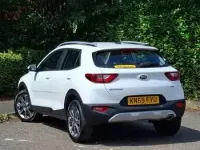 Used Kia Stonic 118 HP (86 kW) 2019 White SUV