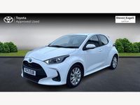 Used Toyota Yaris Hybrid 116 HP (85 kW) 2021 White Hatchback
