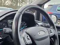 Usado Ford Fiesta Zetec 70 HP (51 kW) 2017 Azul Citadino